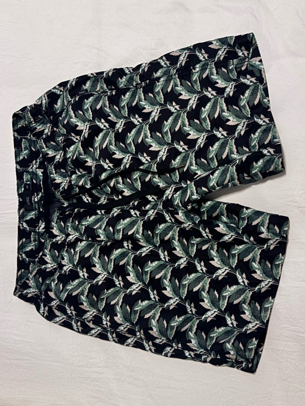 Onia Charles Men's Black Swim Trunks with Green Leaf Print